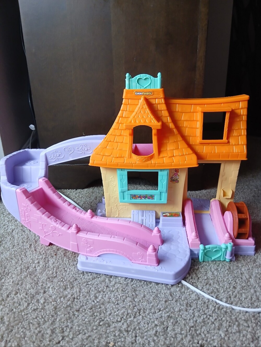 Little People Klip Klop Belles Cottage Fischer Price Disney Princess